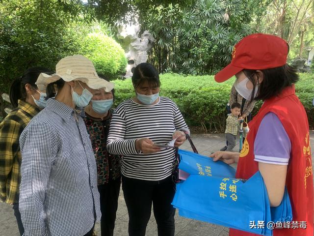 幼儿园进社区活动总结（青春志愿爱在社区活动总结）