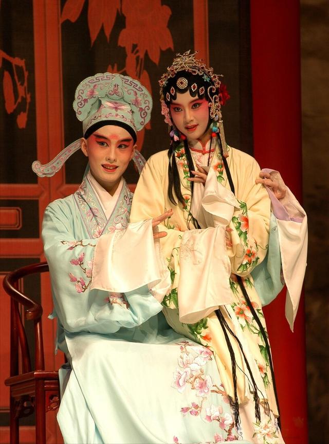 飞来的花瓣演唱形式（蝉虫歌演唱形式）