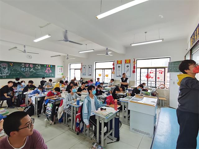 公开课简报内容（公开课的简报怎么写）