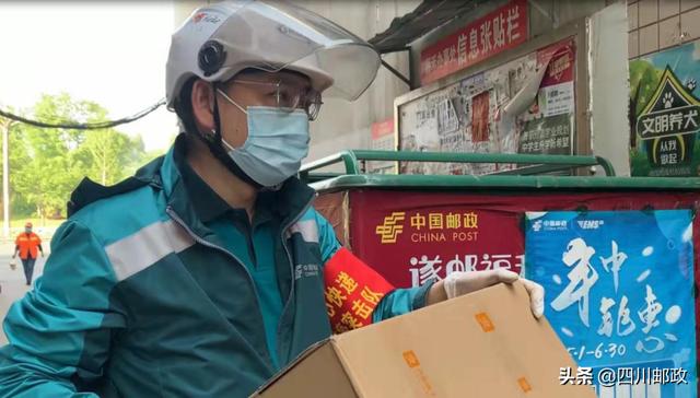 工作交接邮件怎么写给领导（离职工作交接邮件怎么写）