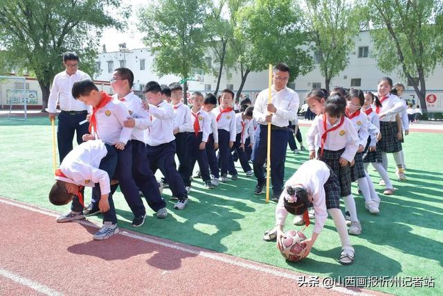 多人绑腿跑技巧（绑腿跑技巧身高排列）