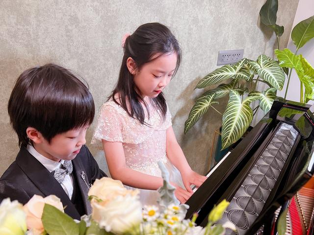 钢琴老师简介怎么写，钢琴老师简介怎么写模板！