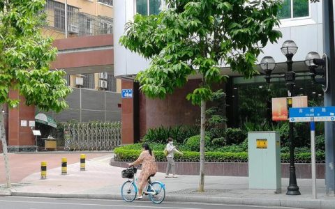 我们亲爱的家乡，我们亲爱的家乡是什么歌