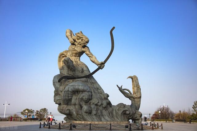 汉声中国童话_后羿大战蛇怪